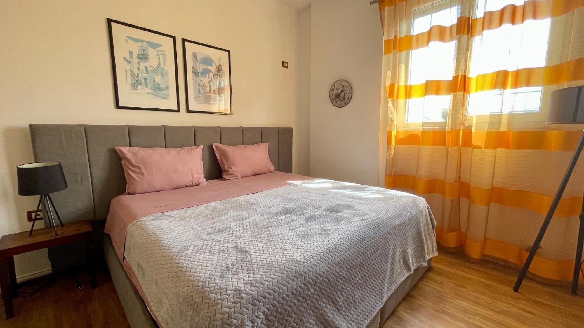 21° Bs Pazari City Center Comfort Tirana Exterior foto
